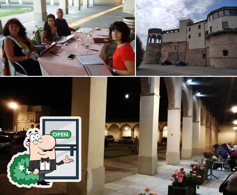 Antico Castello si caratterizza per la esterno e interni