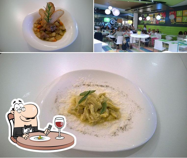 La immagine della cibo e interni di My zamy Moncalieri