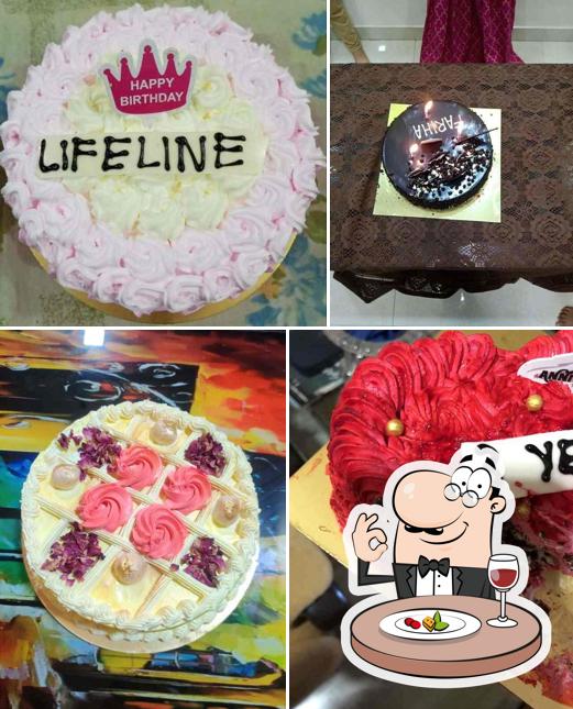 Food at Frostalicious Cake