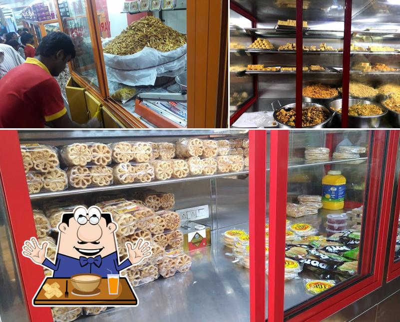 Food at Maha Chips