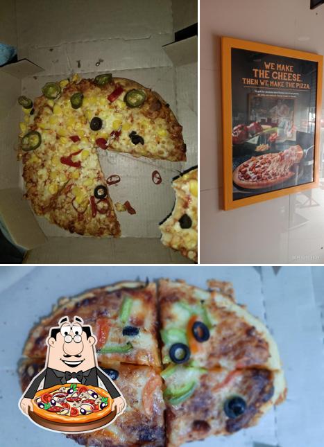 Try out pizza at Oyalo pizza karaikudi