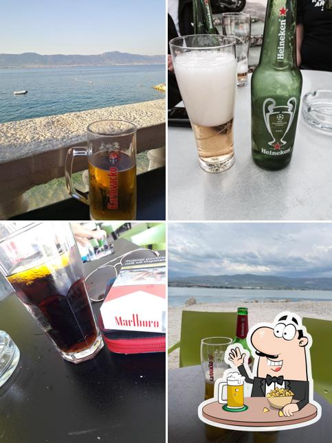 Arbanija Beach Bar & Annuity center ŠKRAPA