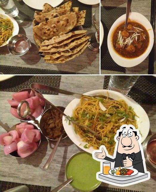 Meals at Hoshiyarpuri Vaishnav Hotel