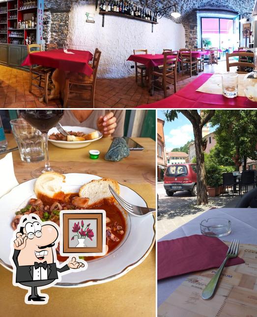La Vineria del Borgo si caratterizza per la interni e tavolo da pranzo