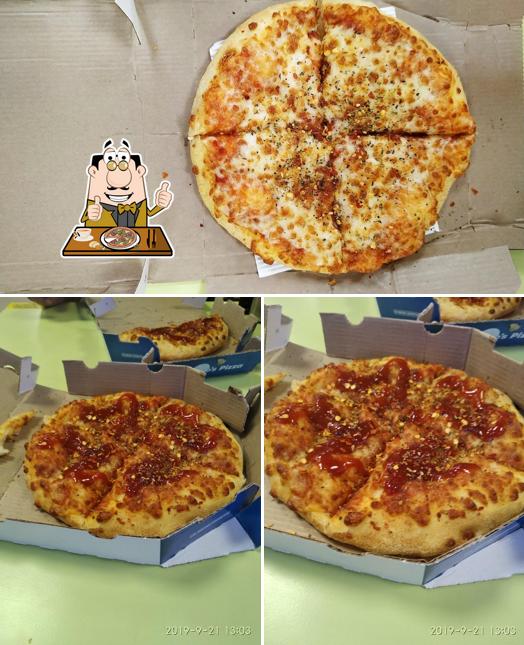 Try out pizza at Barista
