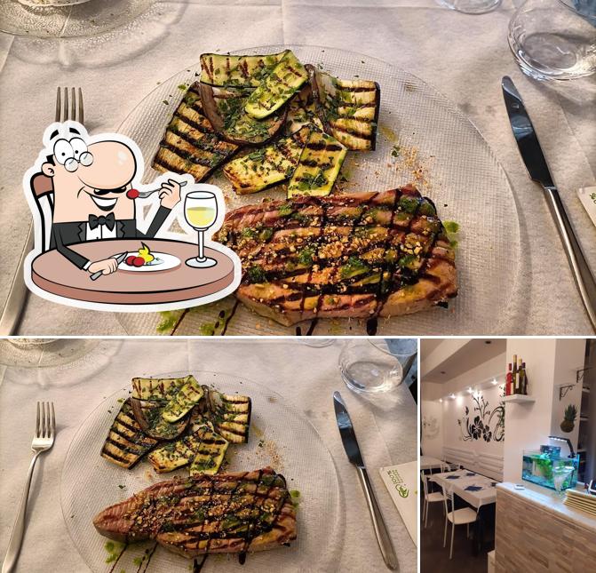 La immagine di cibo e interni da Kades La immagine di cibo e interni da Kades