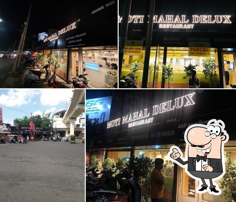 The exterior of Moti Mahal Delux