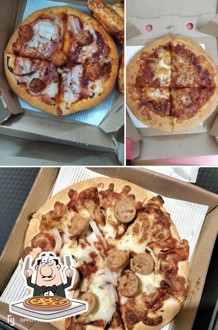 Pizza Hut lis Mall Highland Park, Kolkata