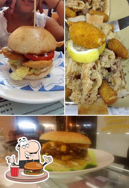 Ordina un hamburger a Alba Chiara 3