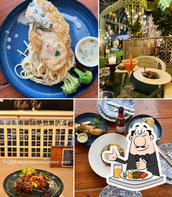 Food at CAFE RAZZMATAZZ
