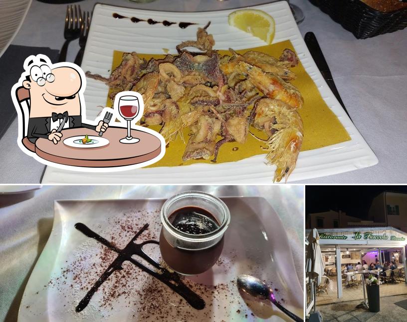 La foto della cibo e interni di Ristorante La Fiaccola