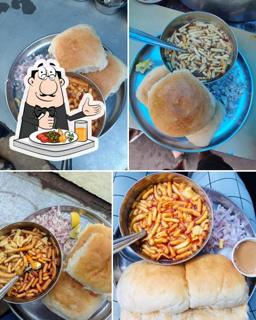 Food at Paresh Misal