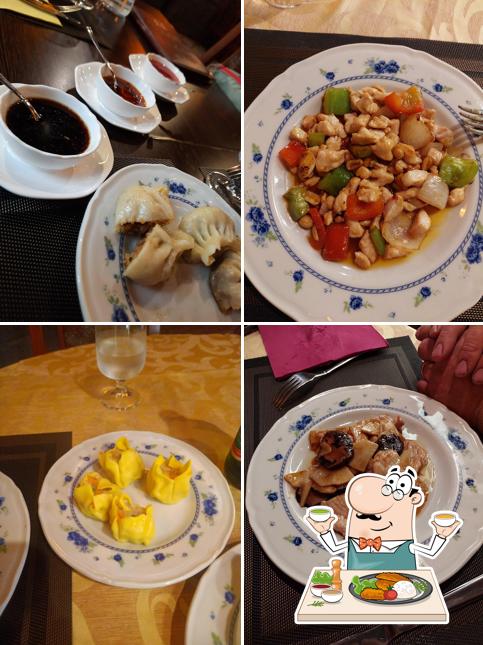 Cibo al Ristorante Cinese Zhuang Yuan