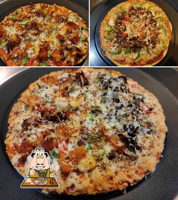 Order pizza at The Omnivores தி ஆம்னிவர்ஸ்