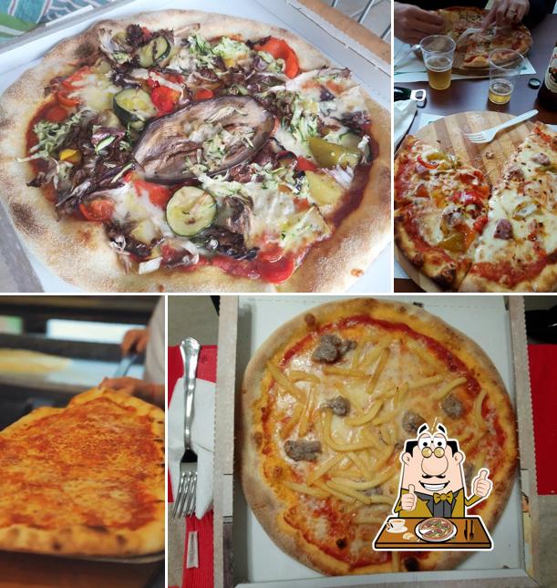 A Casa della Piadizza, puoi assaggiare una bella pizza