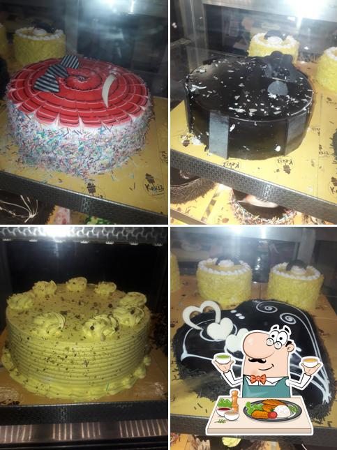 Food at Monginis Cake Shop