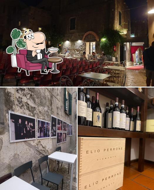 Gli interni di Osteria ä Töpia