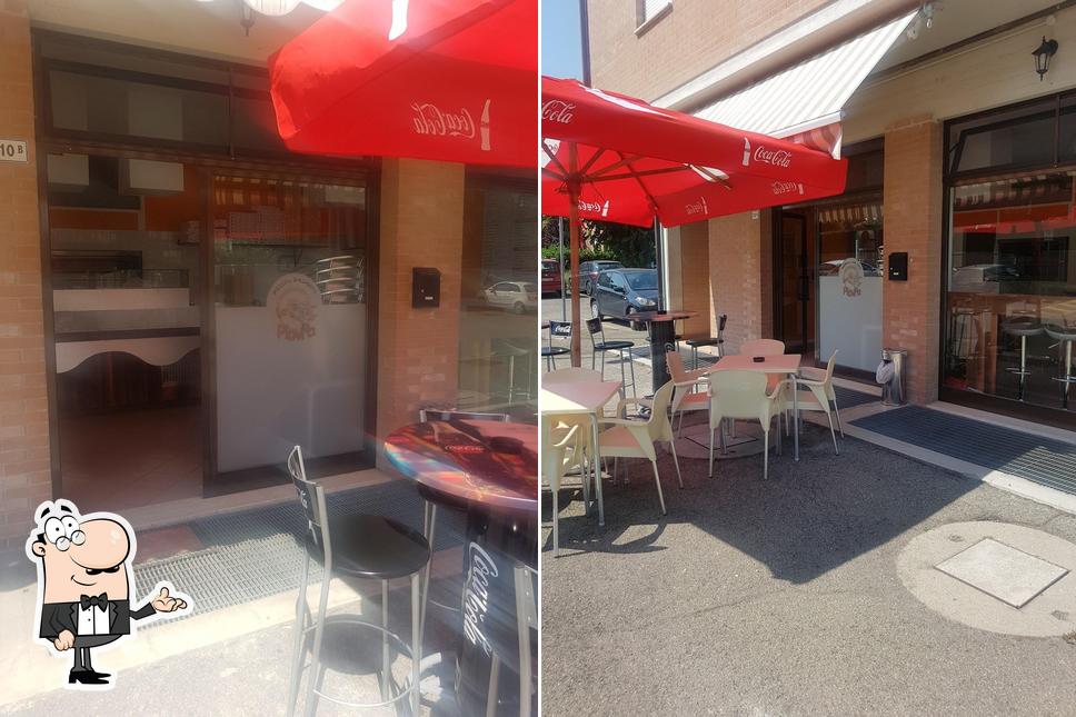 Gli interni di Pizzeria la piovra