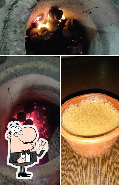 Look at this picture of Jay Dwarkadhish Tandoori Tea Stall