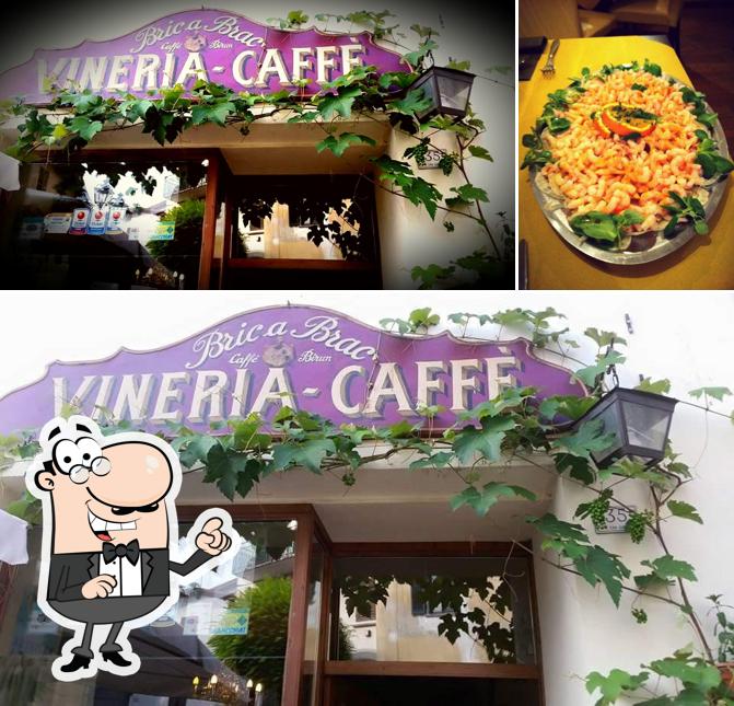 La foto della esterno e cibo di Bric a Brac - Cantine Ludiche
