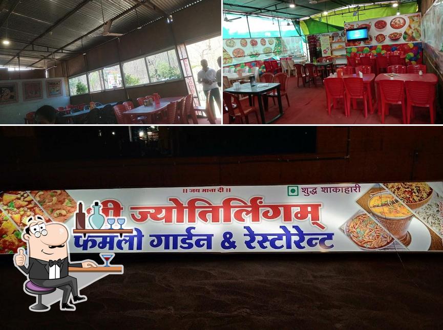 Among different things one can find interior and food at Shree jyotirlinga m family garden restaurant