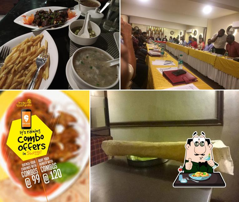 Meals at India Gate