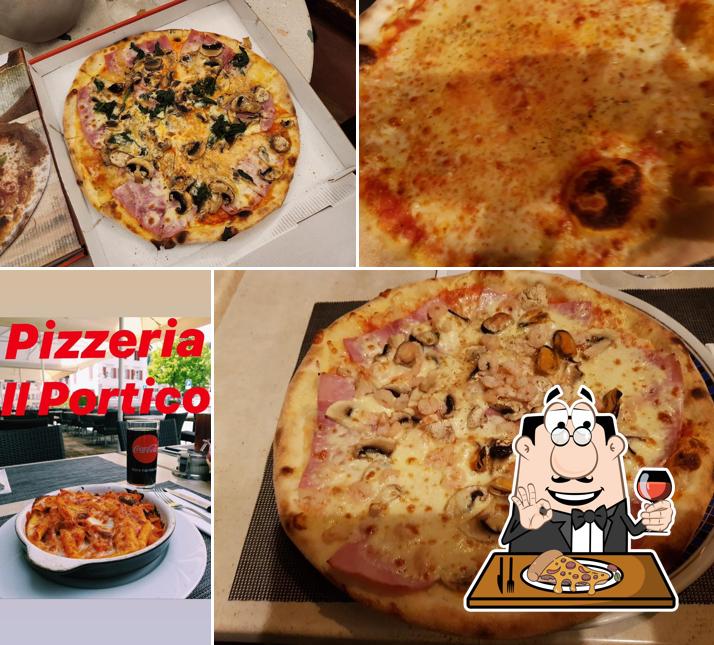 A Pizzeria Il Portico, puoi provare una bella pizza
