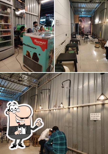 The interior of JAIN MOMOS
