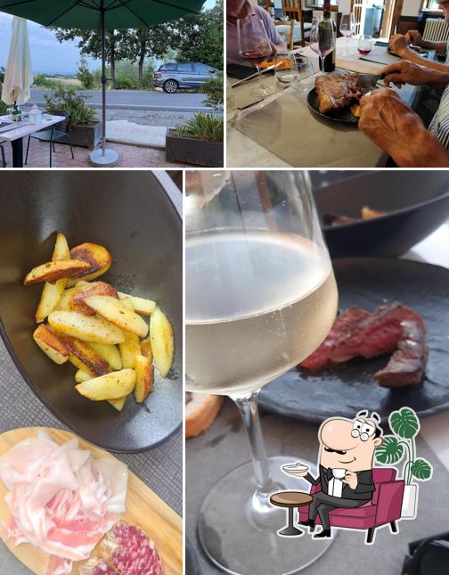 Locanda nel mezzo si caratterizza per la interni e cibo