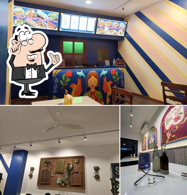 The interior of Sadak Chaap