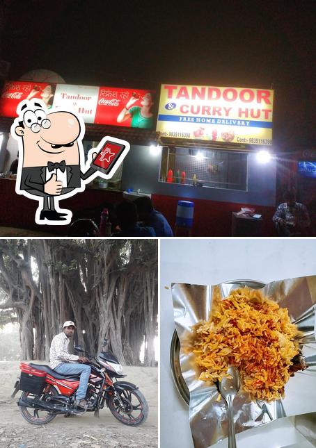 Look at the pic of Tandoor & Curry Hut