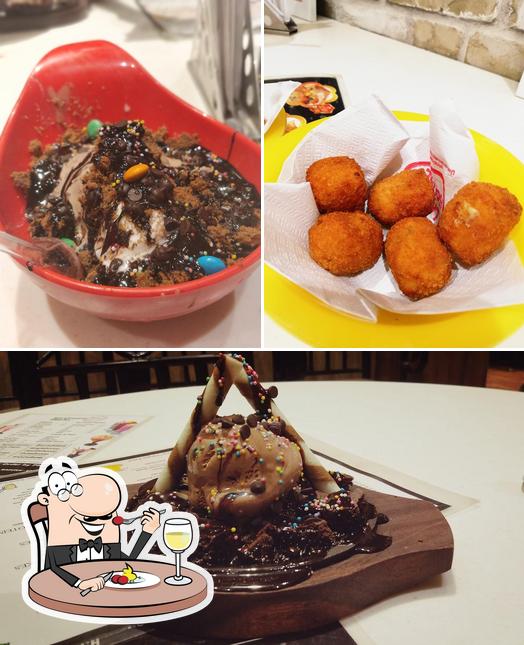 Food at LASSI HOUSE