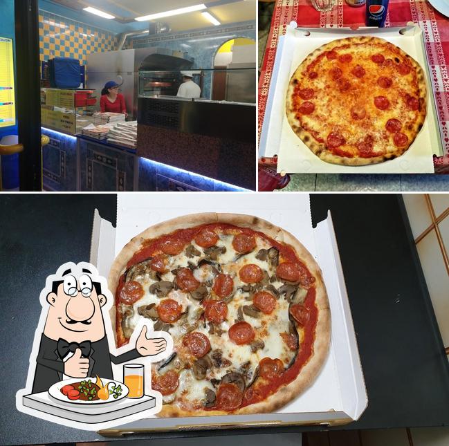Tra le varie cose da Pizzeria BLU INN di Bellinello Gianfranco si possono trovare la cibo e interni