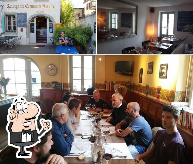Gli interni di Café Zinette