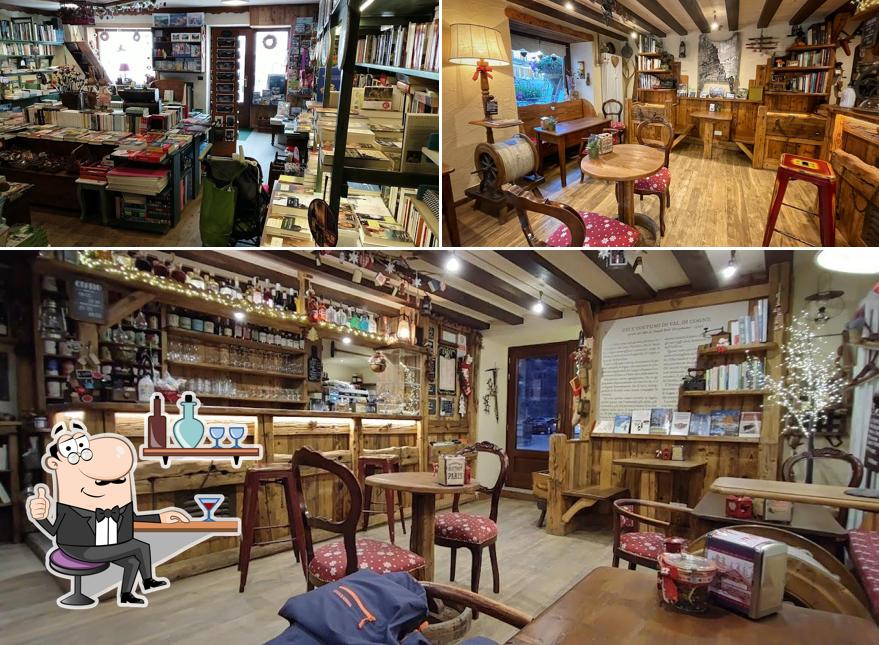 Dai un'occhiata agli interni di Montagne di Carta - Caffè, Libreria, Sala da Tè