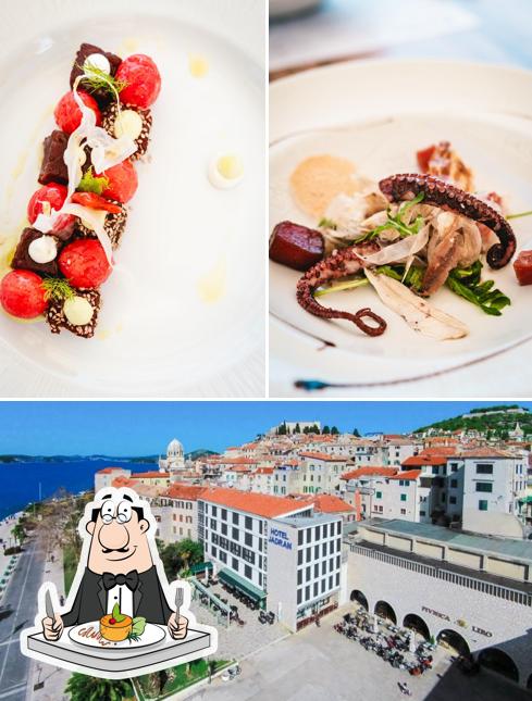 La cibo e esterno del ristorante