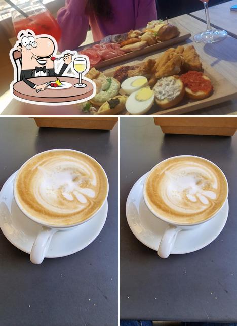 Cibo al L'Angolo Cafe' Menchetti Point