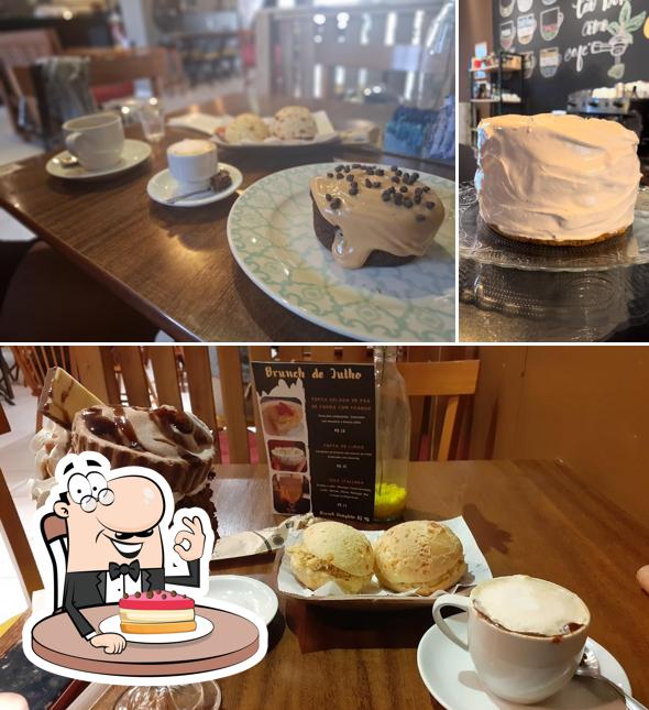 Bolo de queijo em Bonjour Coffee House