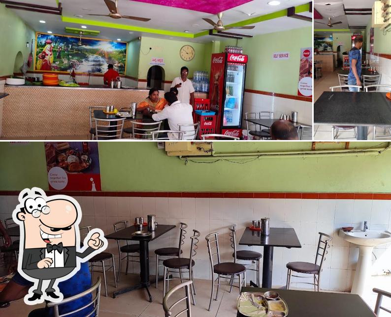 Check out how Komala Foods looks inside