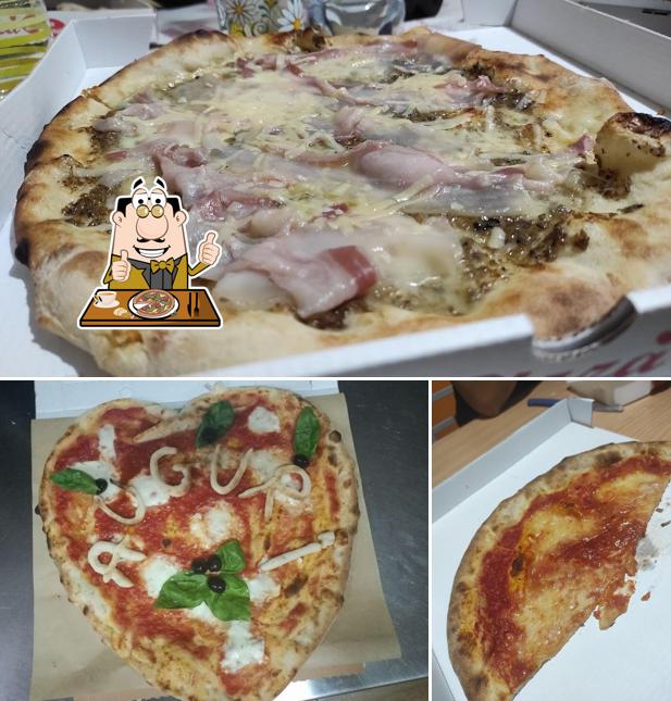 Prenditi una pizza a Pizzeria A Dó Staffone