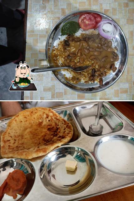 Food at Riddhi Siddhi Ghar Ka Khana