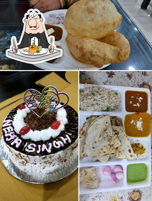 Food at Aggarwal Bikaneri
