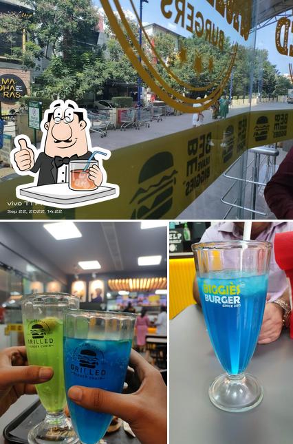 The image of drink and exterior at Biggies Burger : Grand Square Mall (Chennai)