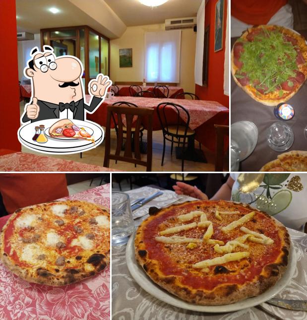 Ordina tra le molte varianti di pizza