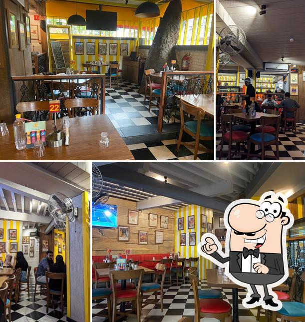 The interior of Pop Tates Khar