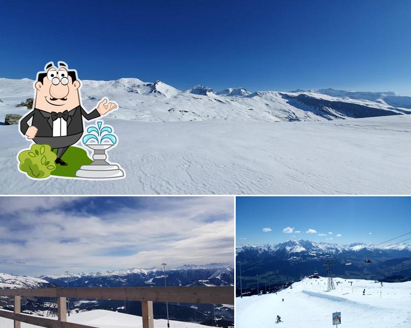 Curiosa tra l'area esterna di Caffè NoName