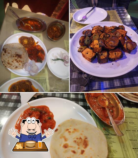 Food at Shahi Darbar [Raghopur - Bihta]