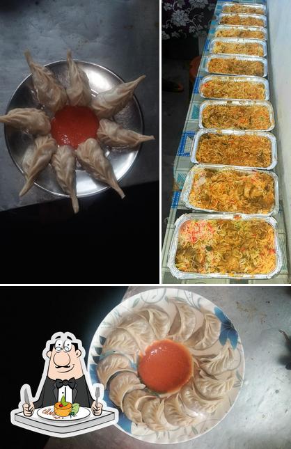 Food at Tara Fast Food Restaurant Momoz Chawmins