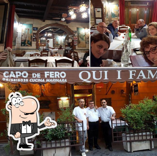 Siediti a un tavolo di Capo de Fero Roma