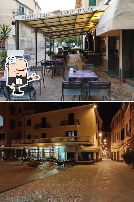 Dai un'occhiata agli interni di Caffé Italia